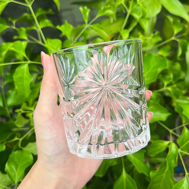 330ml Embossed Whiskey Cup Win - Wine Beer And Spirit recension och pris